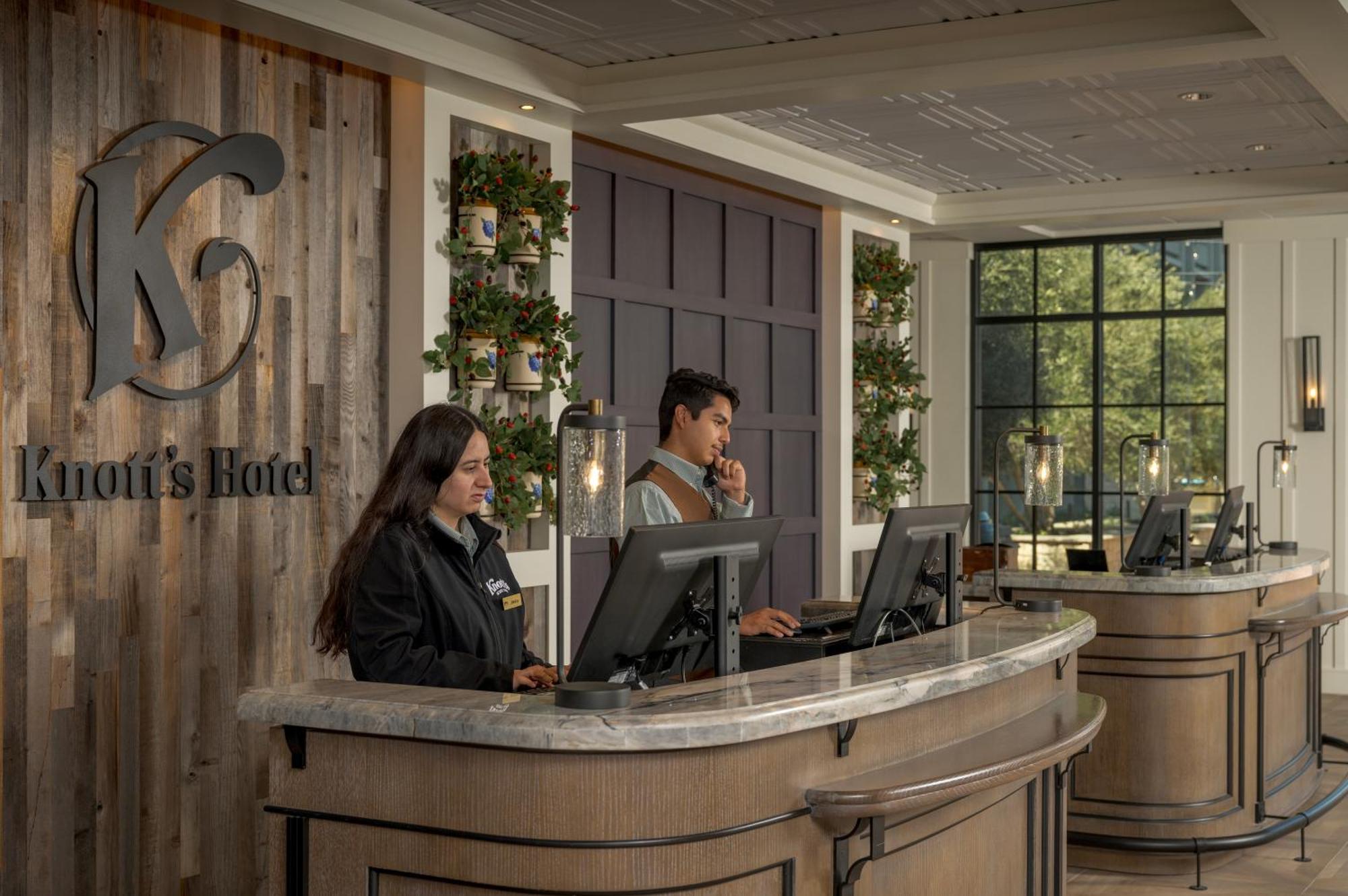 Knott'S Hotel Buena Park Εξωτερικό φωτογραφία